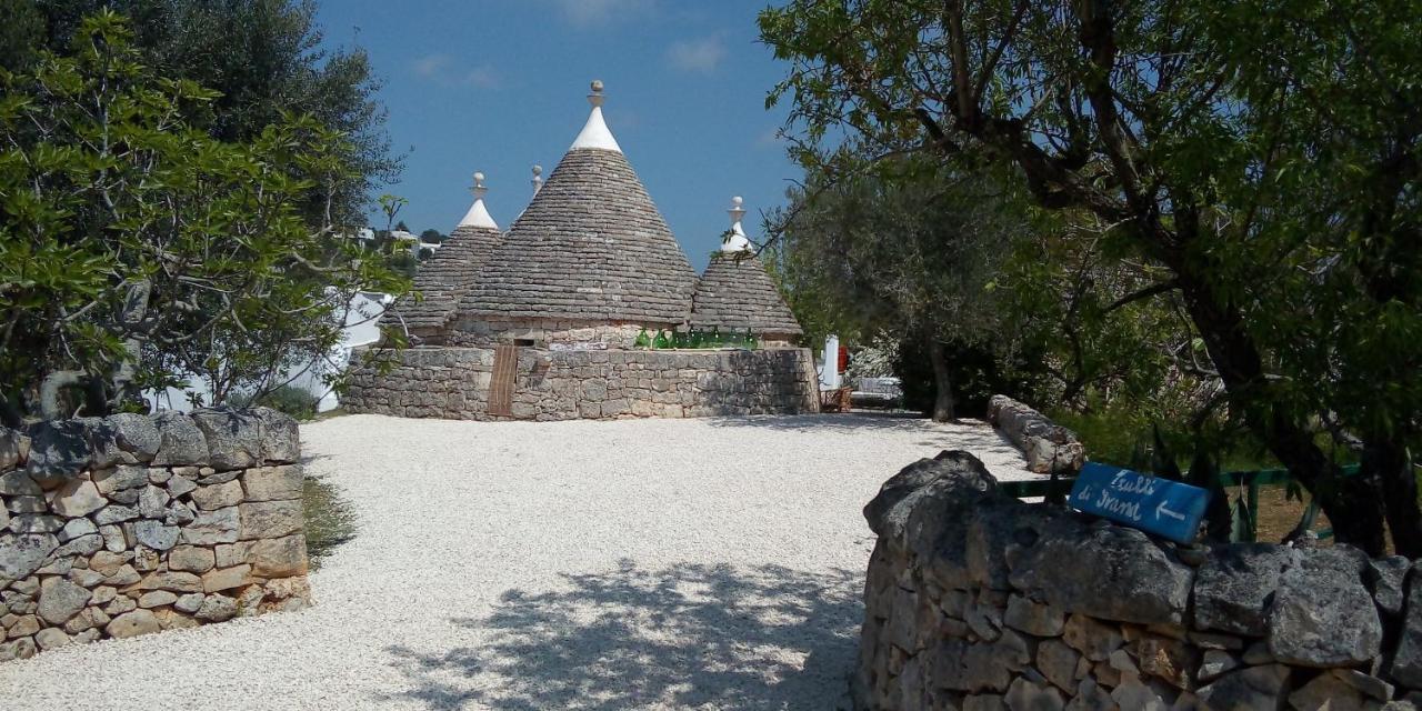 Trulli Di Ivana Остуни Екстериор снимка