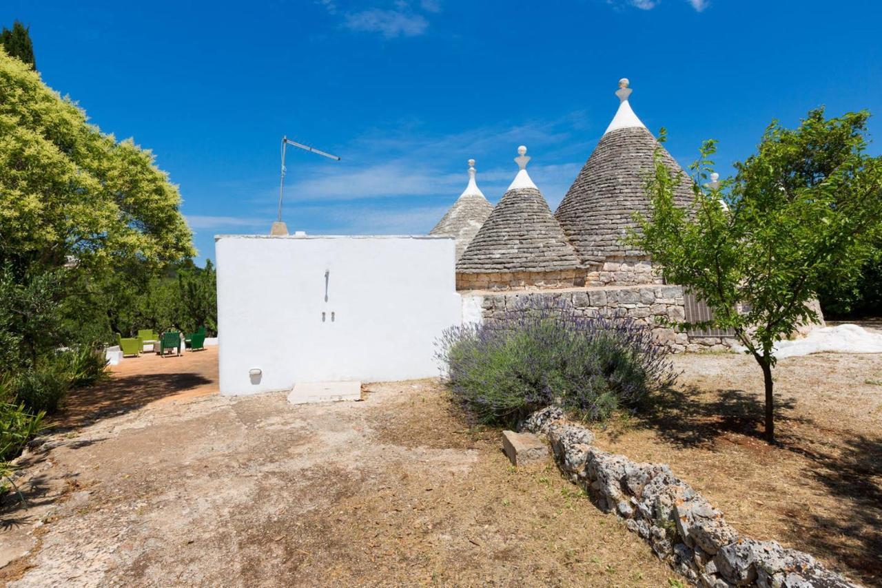 Trulli Di Ivana Остуни Екстериор снимка