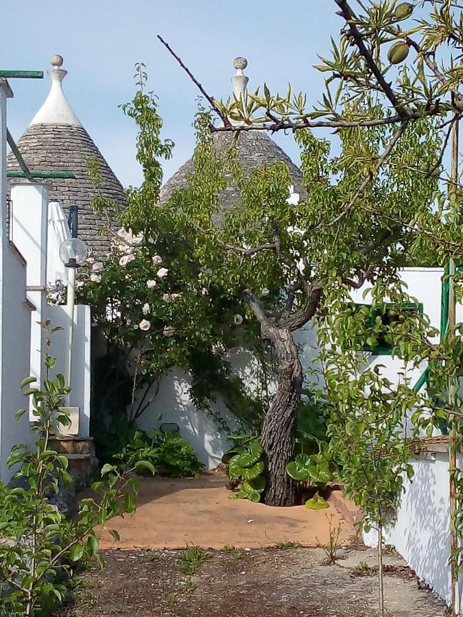 Trulli Di Ivana Остуни Екстериор снимка