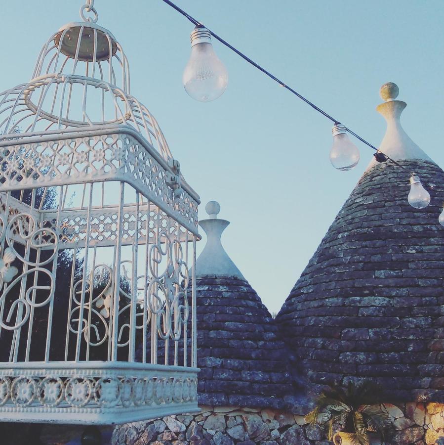 Trulli Di Ivana Остуни Екстериор снимка