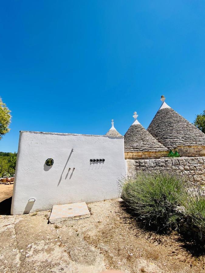 Trulli Di Ivana Остуни Екстериор снимка