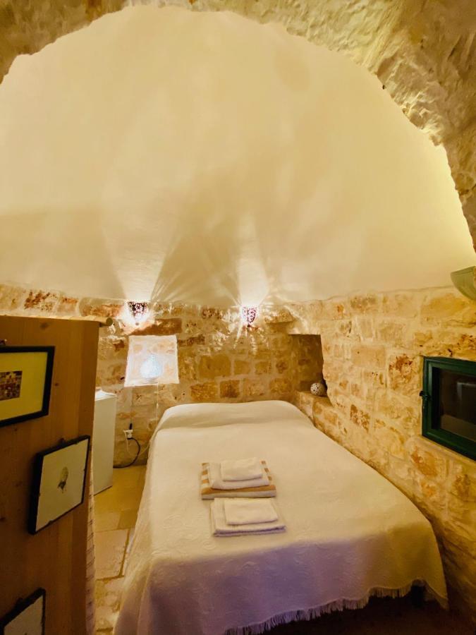 Trulli Di Ivana Остуни Екстериор снимка