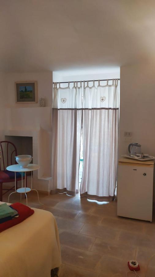 Trulli Di Ivana Остуни Екстериор снимка